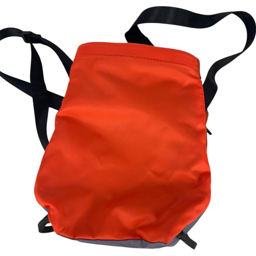 NWOT LULULEMON Water Bottle CROSSBODY CINCH BAG Orange WATER REPELLENT